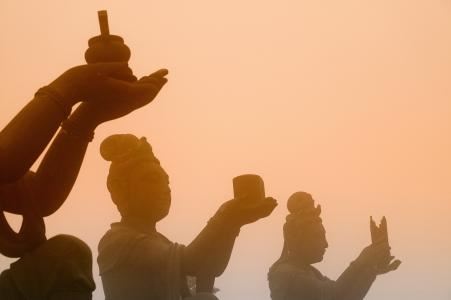 堕胎后孩子会跟着谁，会跟随着母亲