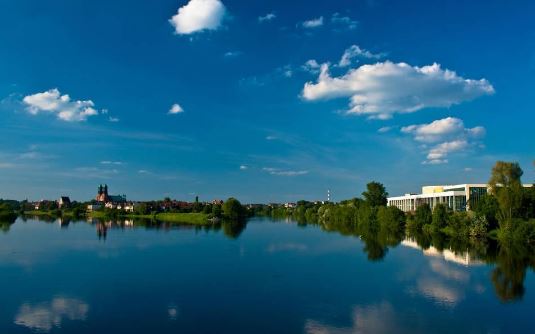 师傅给夭折的婴灵做超度，一定要开坛做法帮助婴灵超度