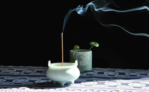 属猪的人怕什么生肖？和生肖蛇的感情不和